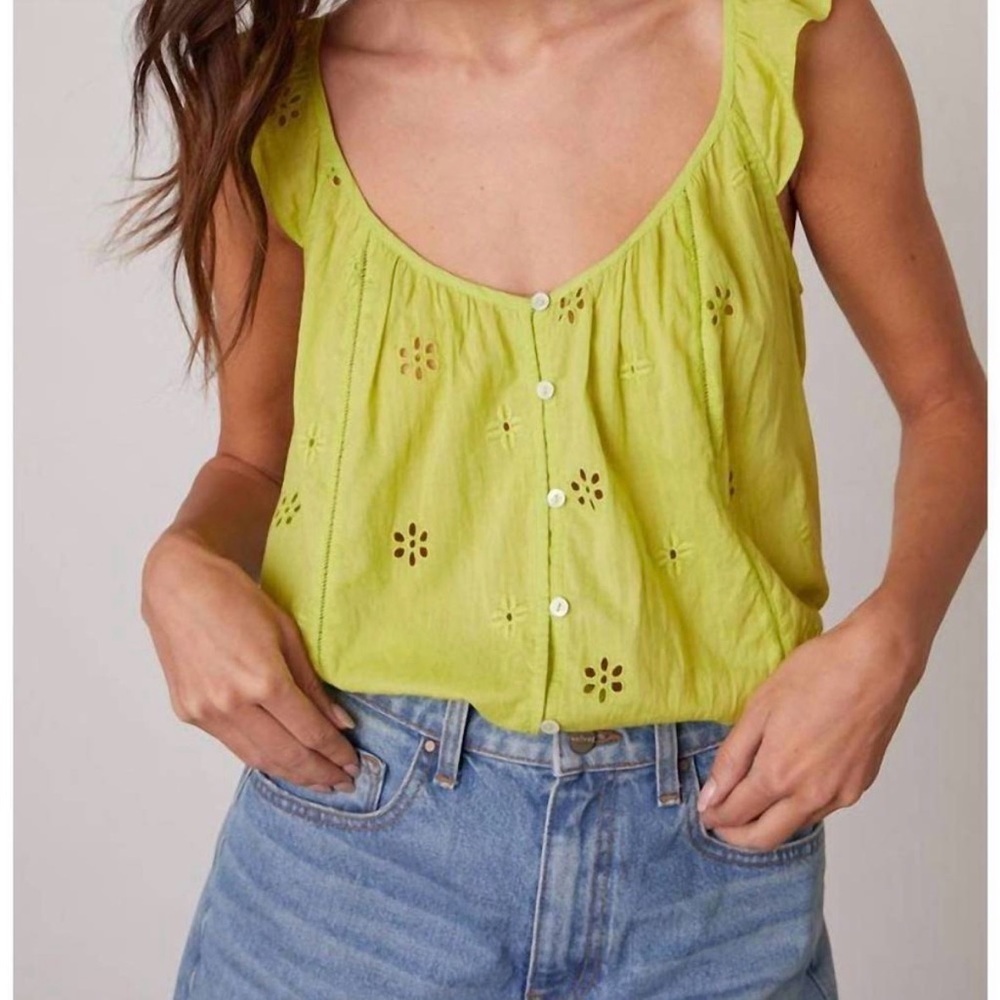 VELVET BY GRAHAM & SPENCER eyelet coco top in lime size small